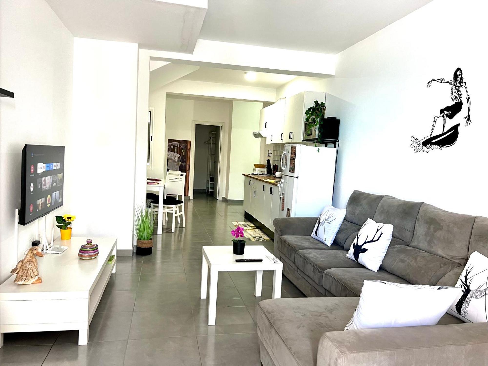 Animos! Apartments - 10 Modern Apartments Near The City & Beach, Perfect For Nomads, Travellers, Families, Watersports! Санта Мария Екстериор снимка