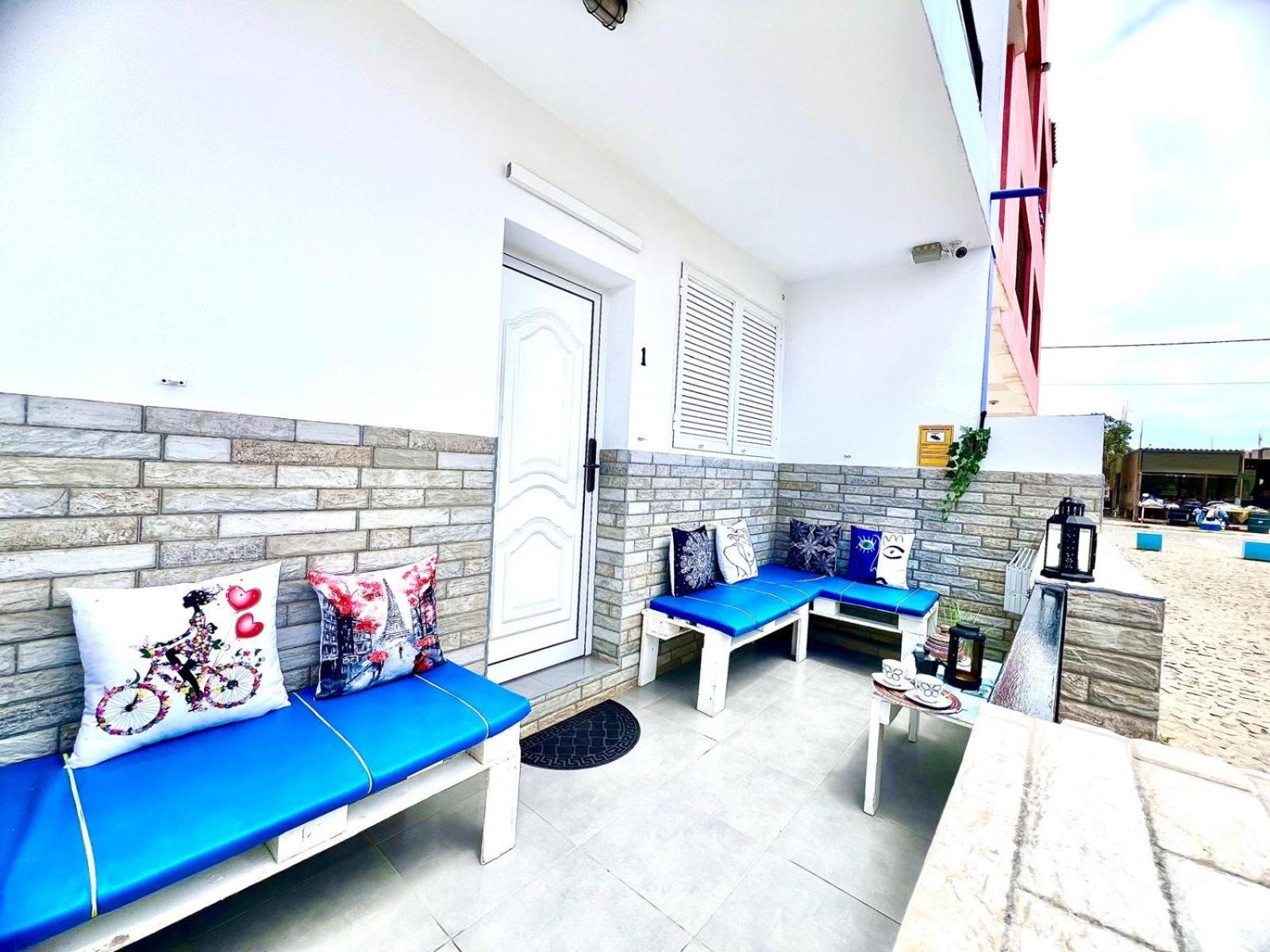 Animos! Apartments - 10 Modern Apartments Near The City & Beach, Perfect For Nomads, Travellers, Families, Watersports! Санта Мария Екстериор снимка